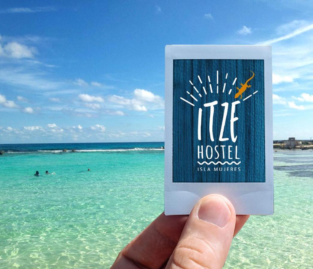 Itze Hostel Isla Mujeres Exterior photo